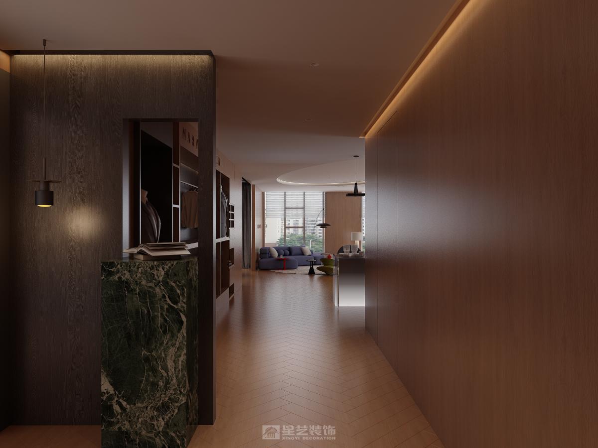 工装-现代服装店