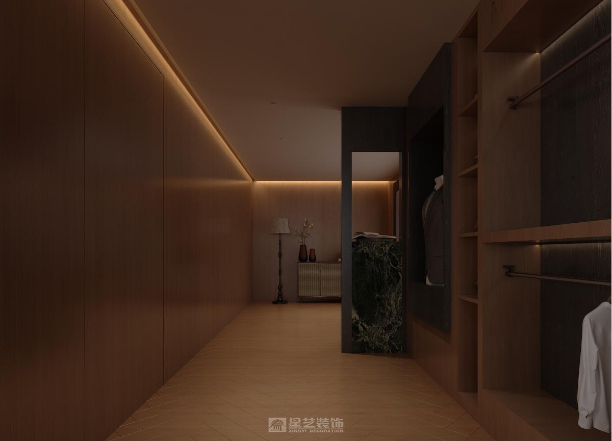 工装-现代服装店