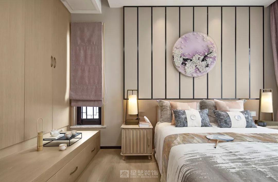 不追求华丽，而追求舒适；不堆砌装饰，而回归生活本身